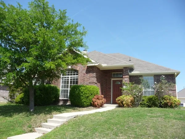 $2,250 | 8140 Wales Drive, Frisco, TX 75035