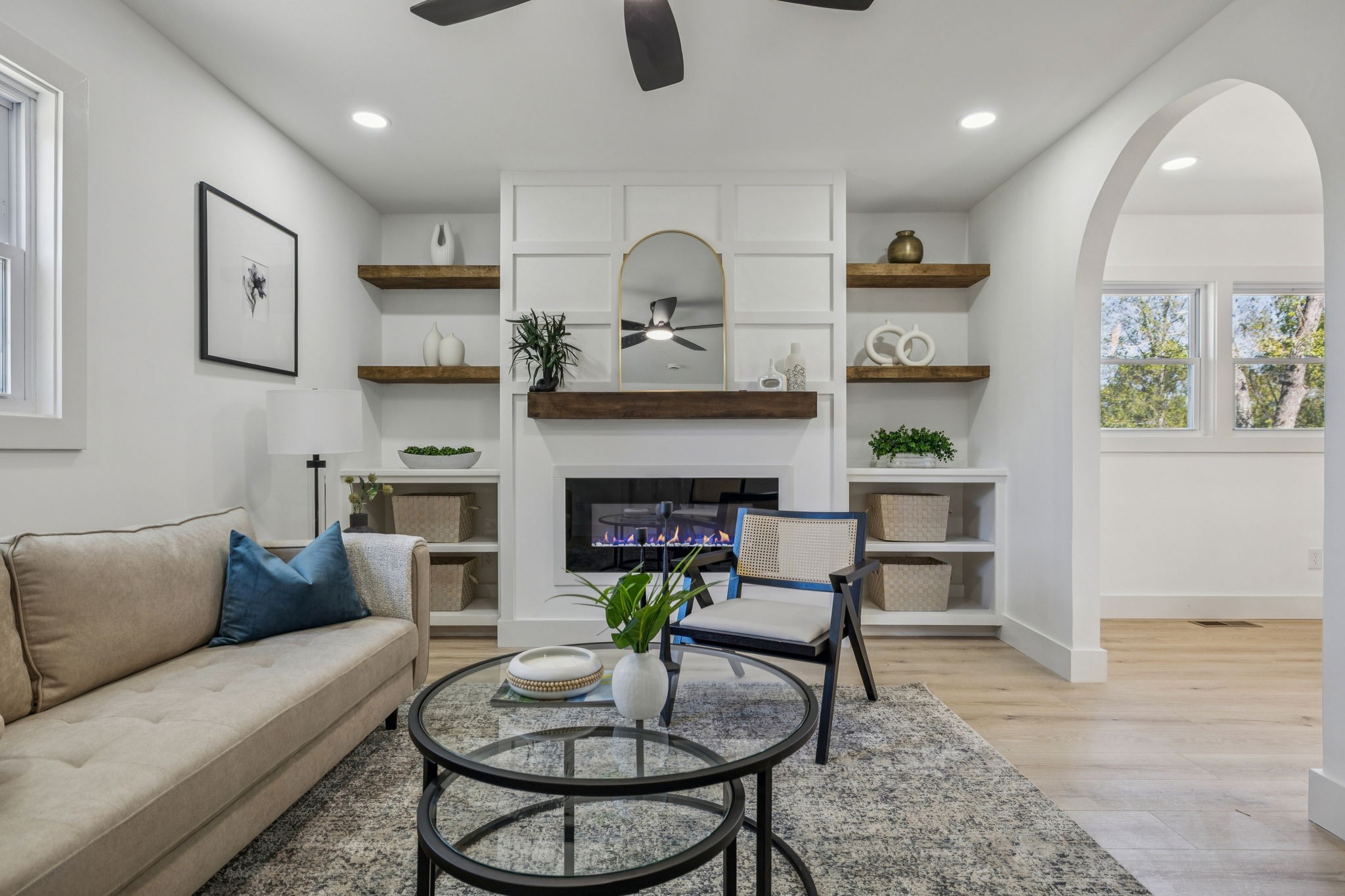 116 Ridgecrest Drive Hendersonville, TN 37075 - Photo 11 of 38 a living room with furniture and a fireplace