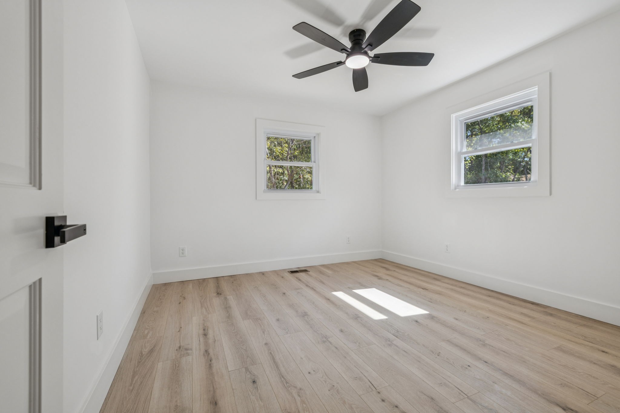 116 Ridgecrest Drive Hendersonville, TN 37075 - Photo 25 of 38 wooden floor in an empty room
