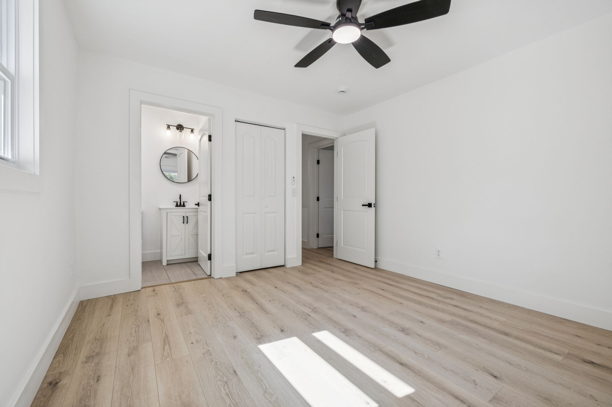 116 Ridgecrest Drive Hendersonville, TN 37075 - Photo 27 of 38 wooden floor in an empty room