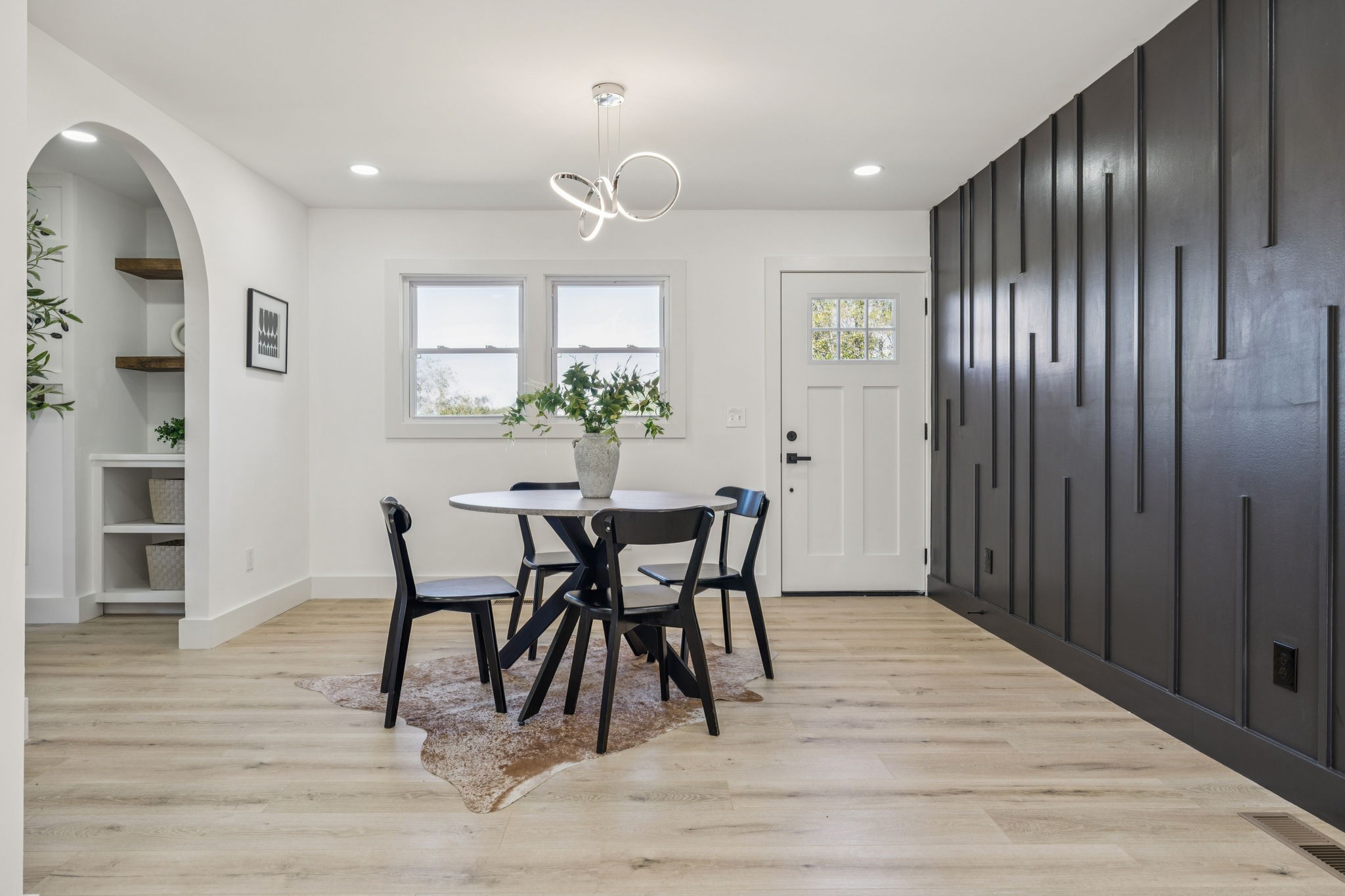 116 Ridgecrest Drive Hendersonville, TN 37075 - Photo 9 of 38 a view of a dining room with furniture and wooden floor