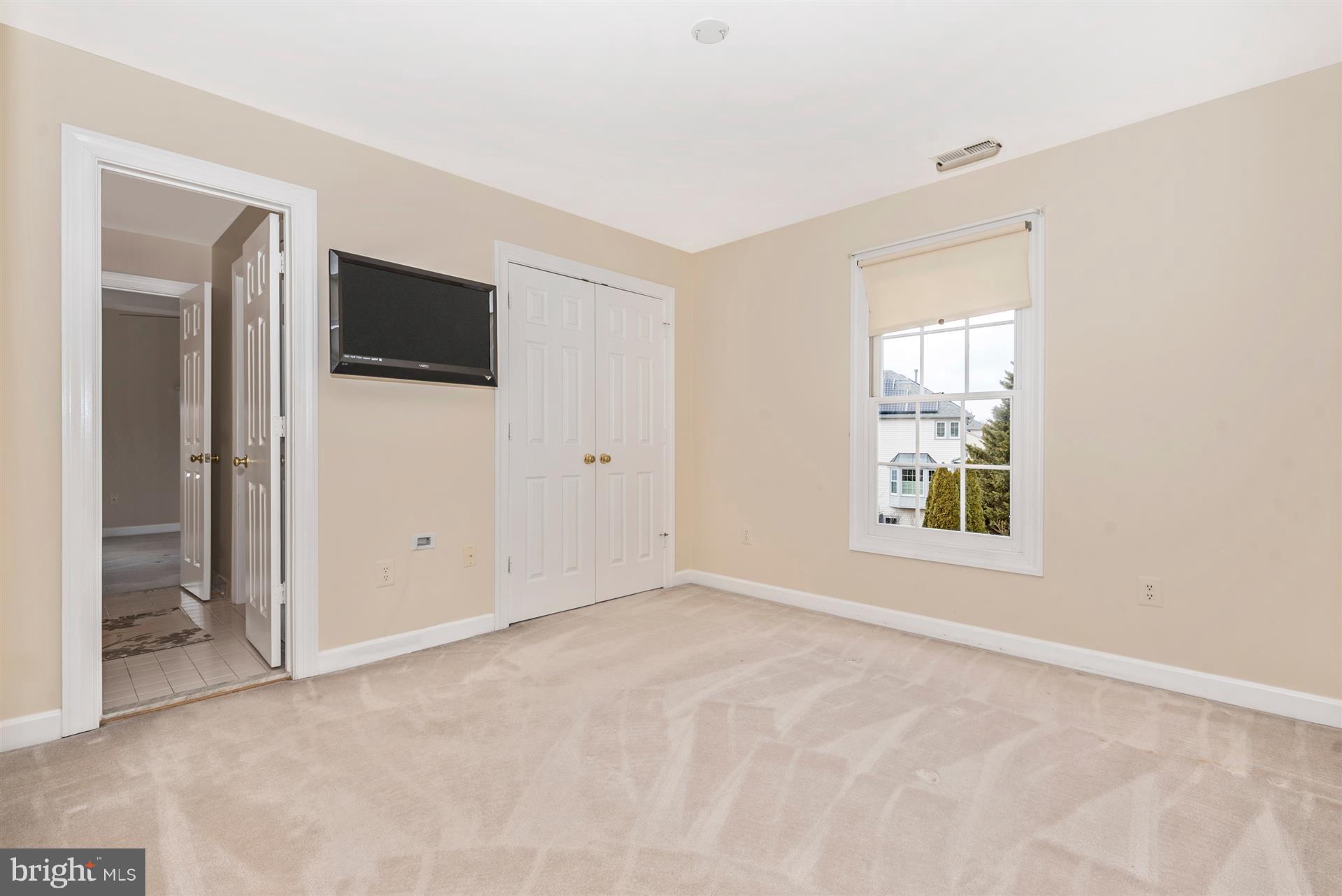 17101 Campbell Farm Road Poolesville, MD 20837 - Photo 17 of 30 Bedroom