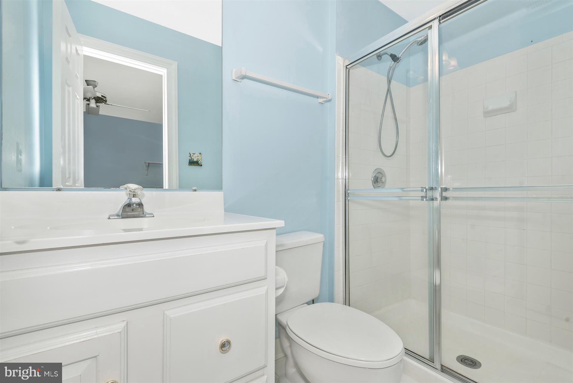 17101 Campbell Farm Road Poolesville, MD 20837 - Photo 23 of 30 Bath