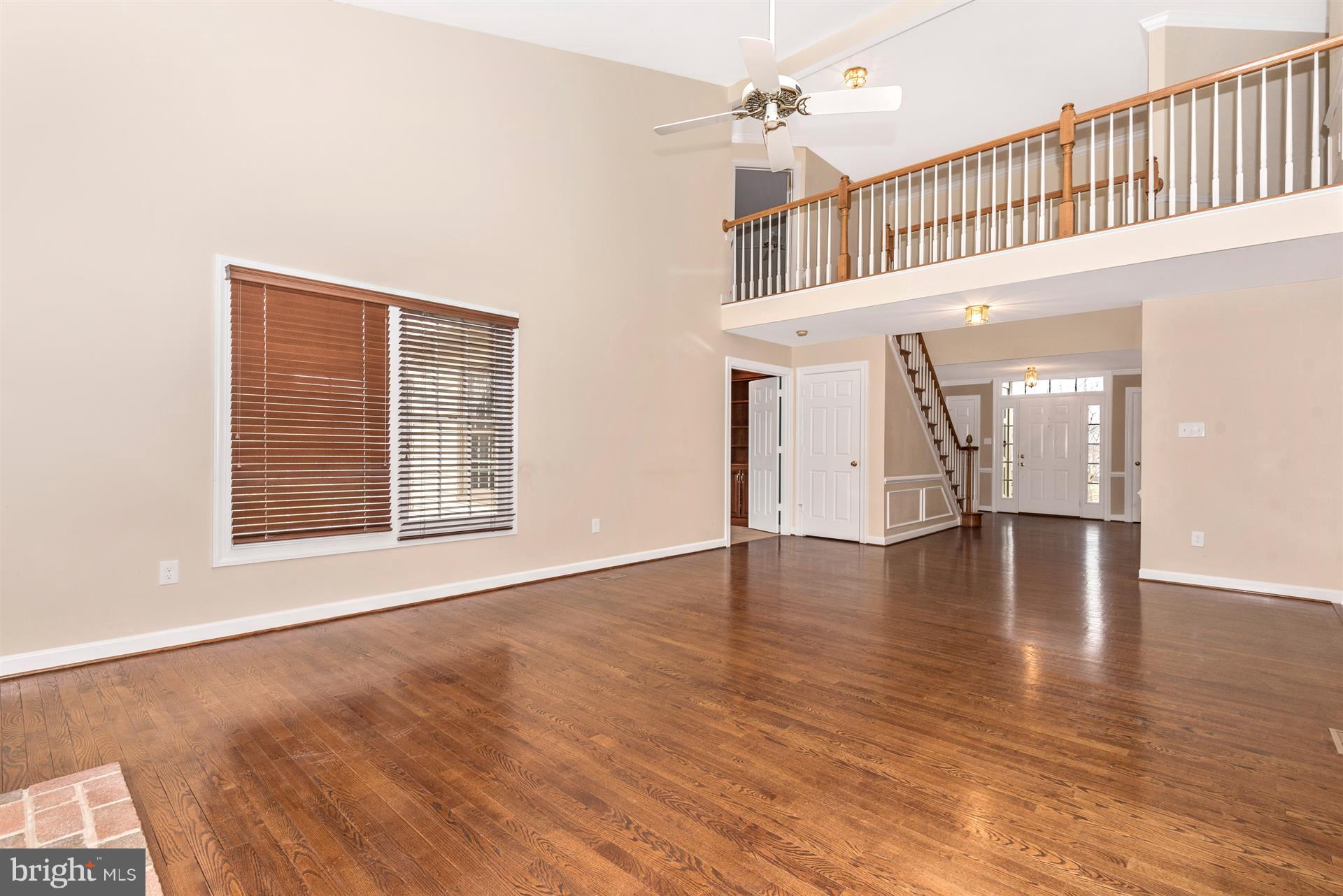 17101 Campbell Farm Road Poolesville, MD 20837 - Photo 4 of 30 Family Room