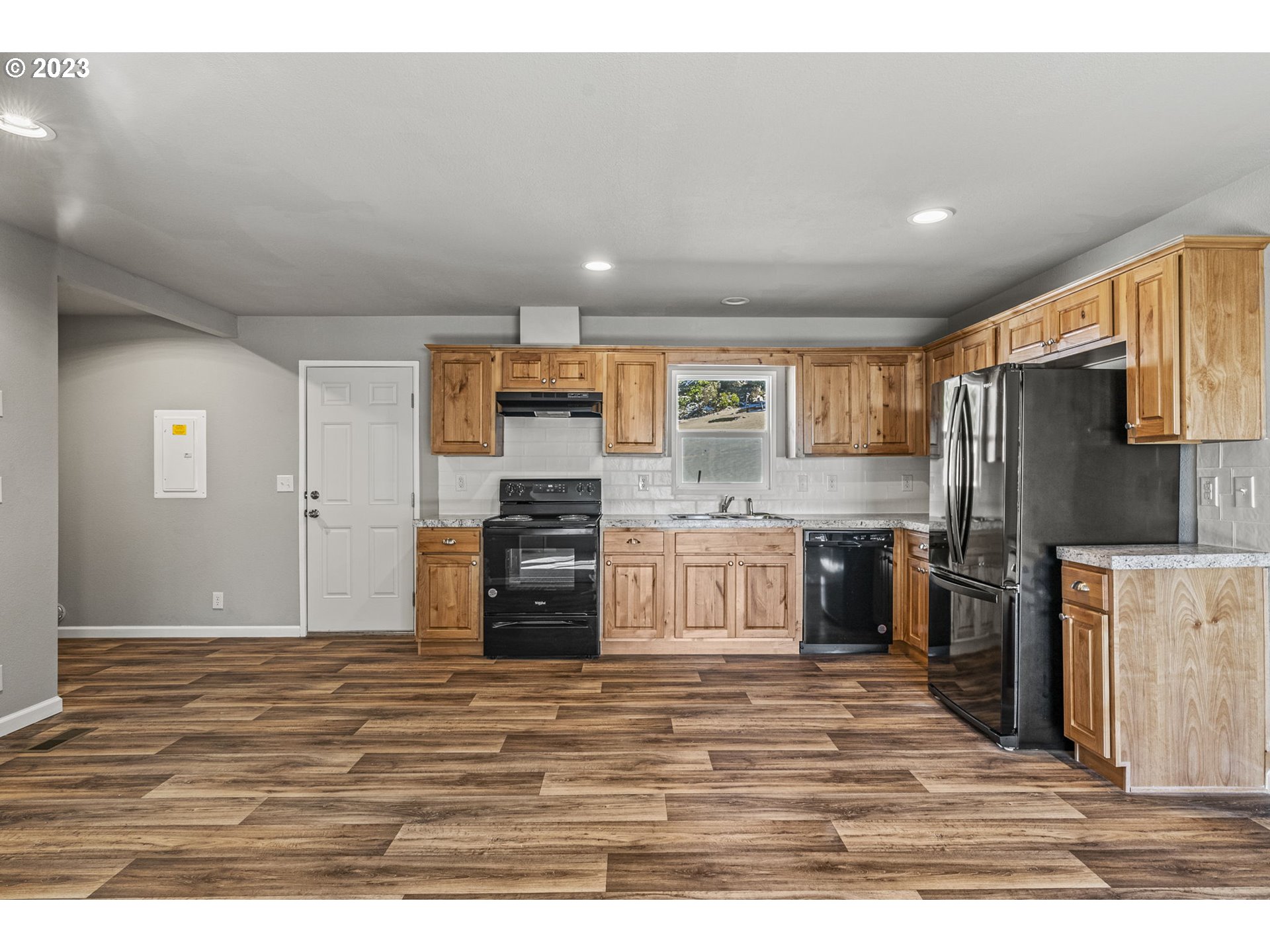148 Simmons Road Kalama, WA 98625 - Photo 3 of 31 Gallery Image 3