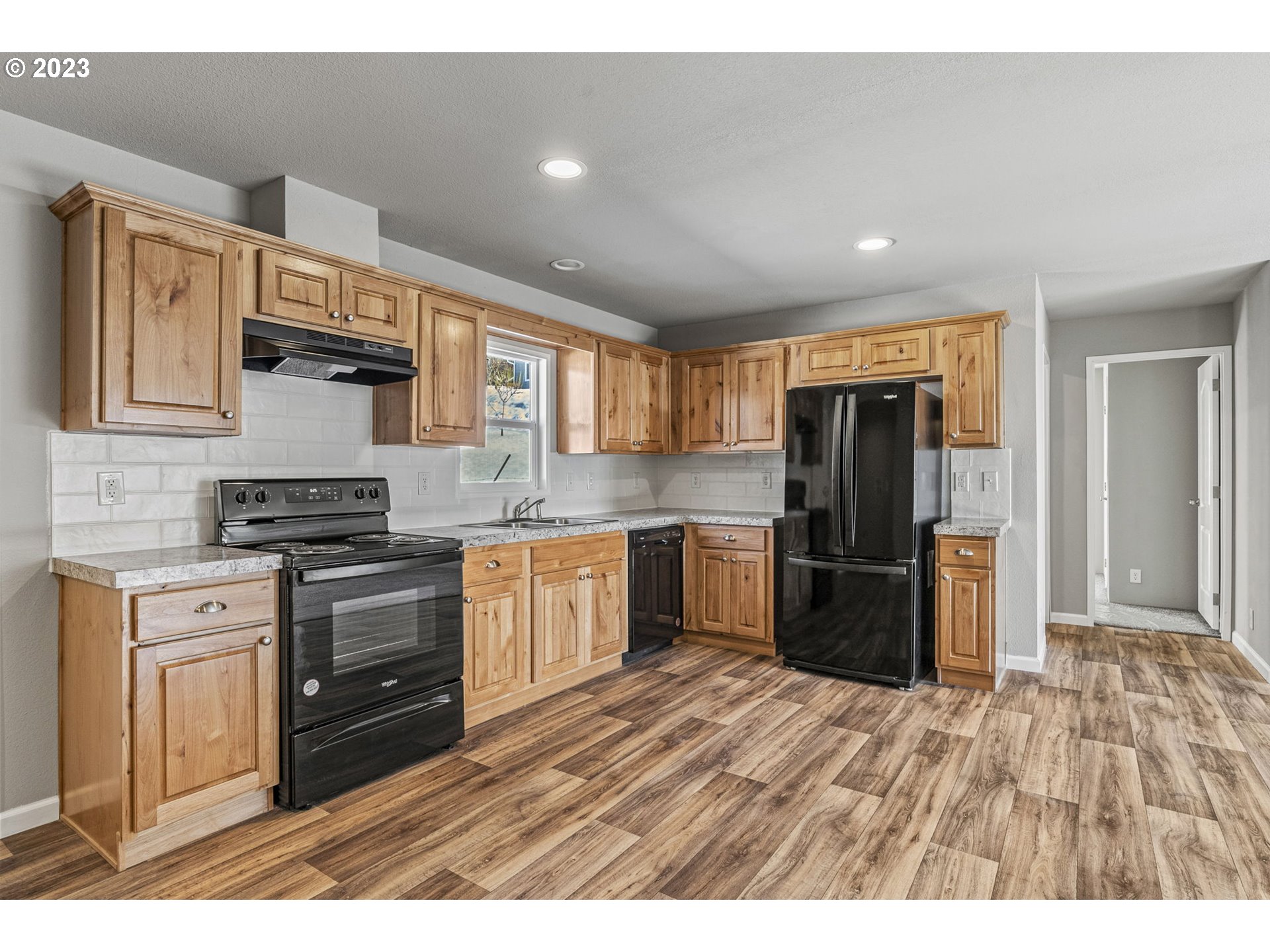 148 Simmons Road Kalama, WA 98625 - Photo 5 of 31 Gallery Image 5