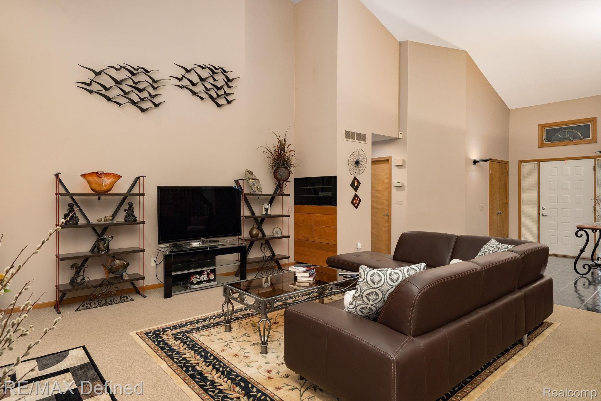 1927 Brookfield Road Rochester, MI 48306 - Photo 11 of 62 11-web-or-mls-1927-Brookfield-Ct-11.jpg