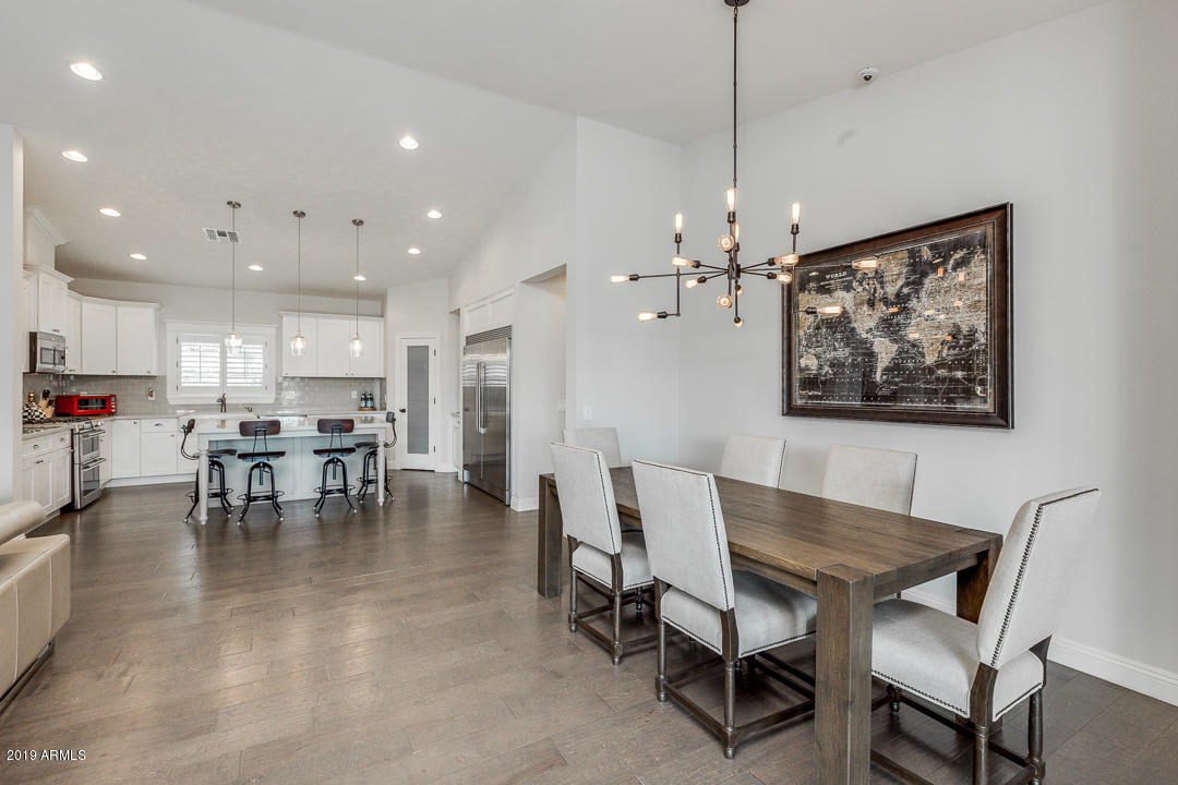 4233 East Cheery Lynn Road Phoenix, AZ 85018 - Photo 16 of 48 17-Cheery_