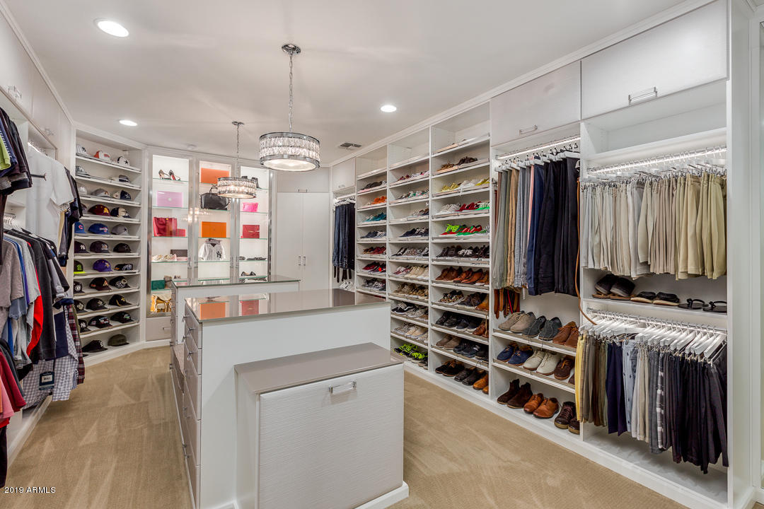 4233 East Cheery Lynn Road Phoenix, AZ 85018 - Photo 6 of 48 30-Cheery_