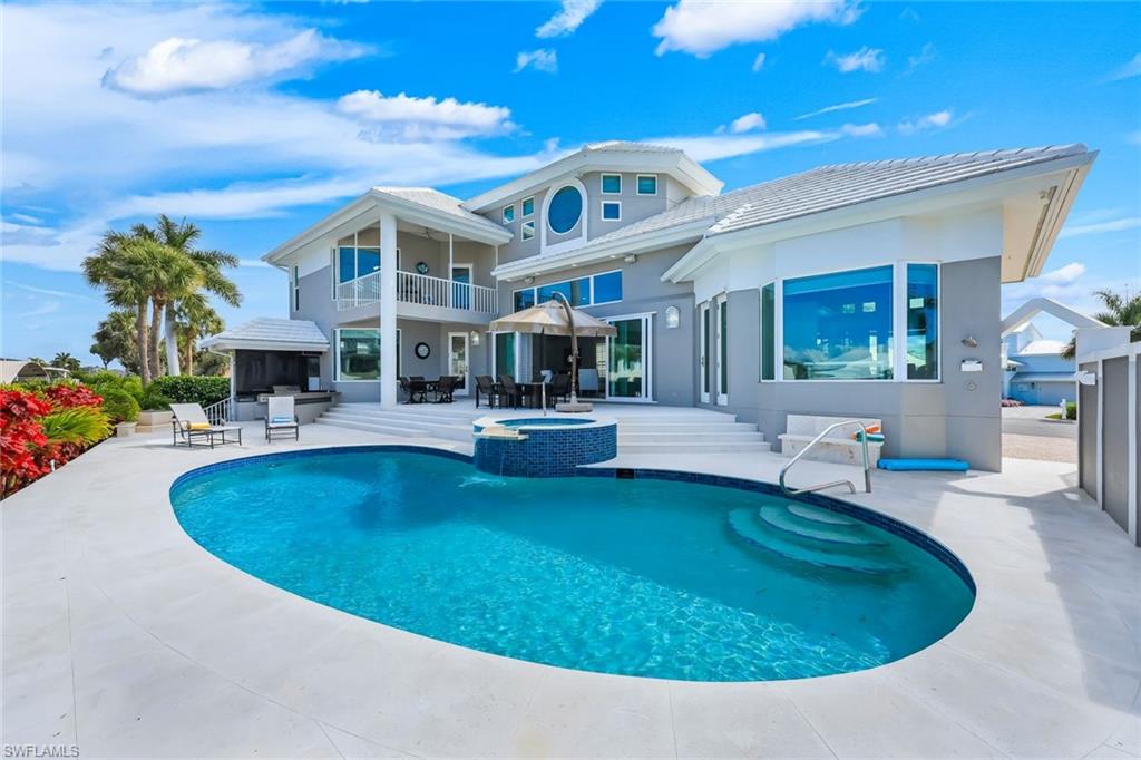 375 Germain Avenue Naples, FL 34108 - Photo 30 of 48