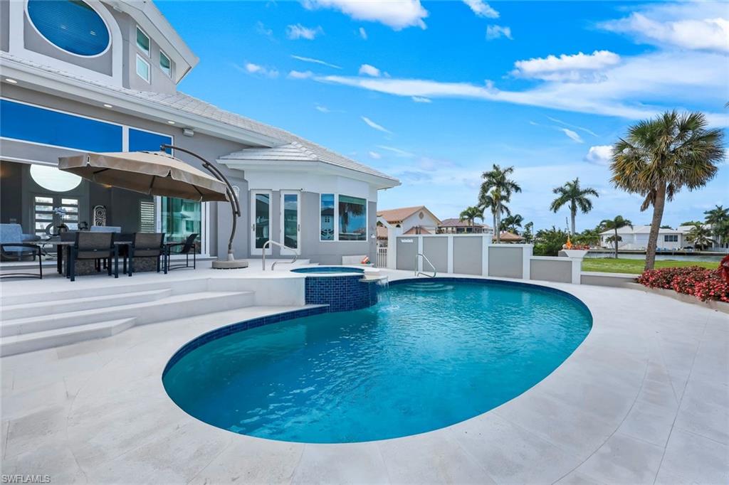 375 Germain Avenue Naples, FL 34108 - Photo 31 of 48