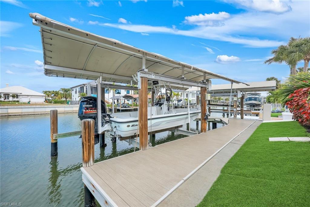 375 Germain Avenue Naples, FL 34108 - Photo 35 of 48