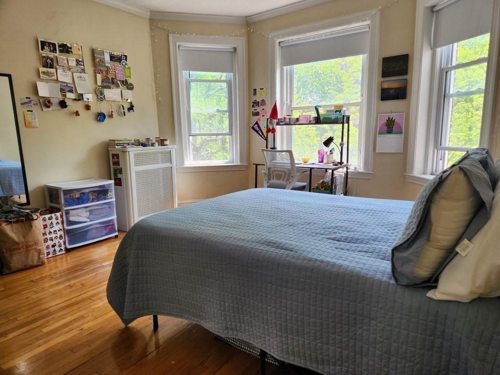 55 Thatcher Street, Unit 6 Brookline, MA 02446 - Photo 7 of 31