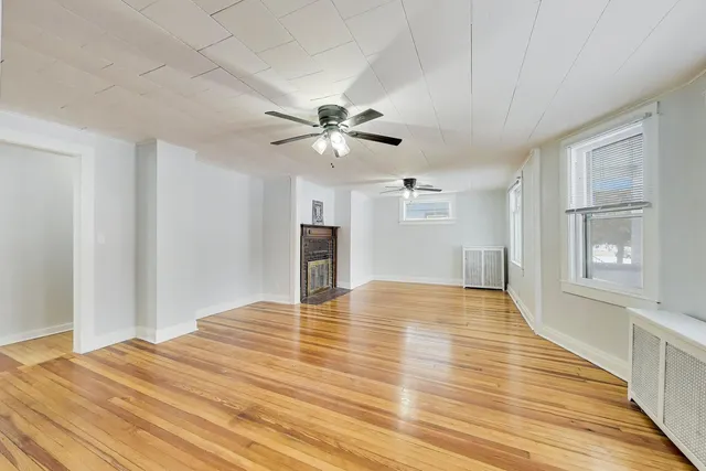 $475,000 | 1638 Oakwood Avenue, Des Plaines, IL 60016