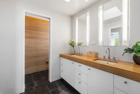 $2,450,000 | 1915 West Wabansia Avenue, Chicago, IL 60622
