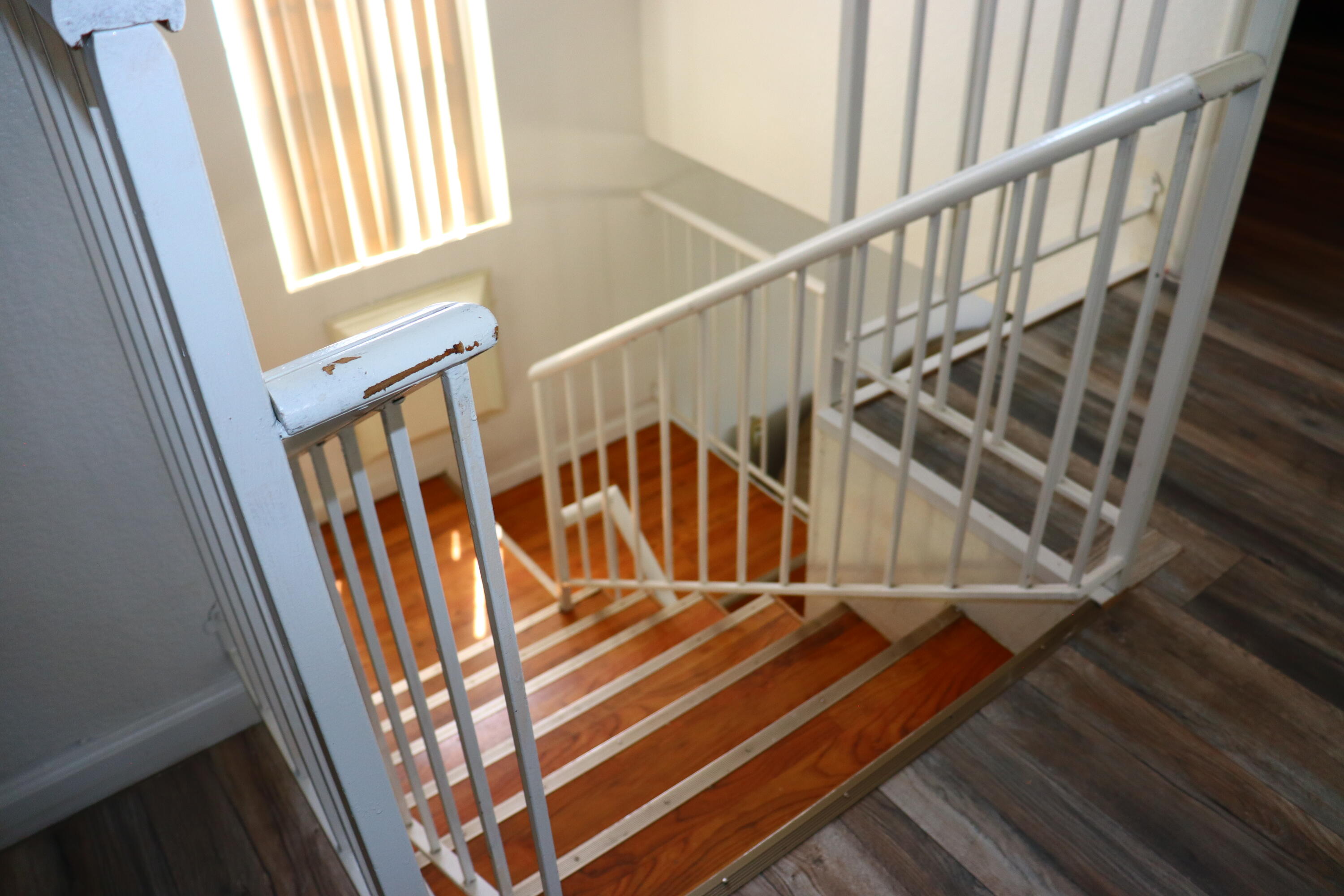 5009 East Ave R 11 Palmdale, CA 93552 - Photo 6 of 23 a view of entryway