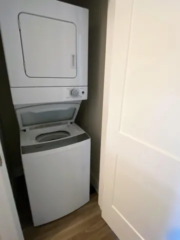 a close up view of washer and dryer