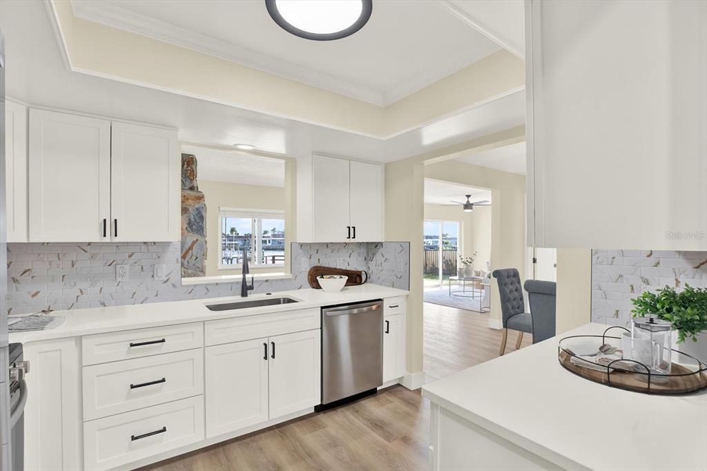 11628 Grove Street Seminole, FL 33772 - Photo 13 of 34