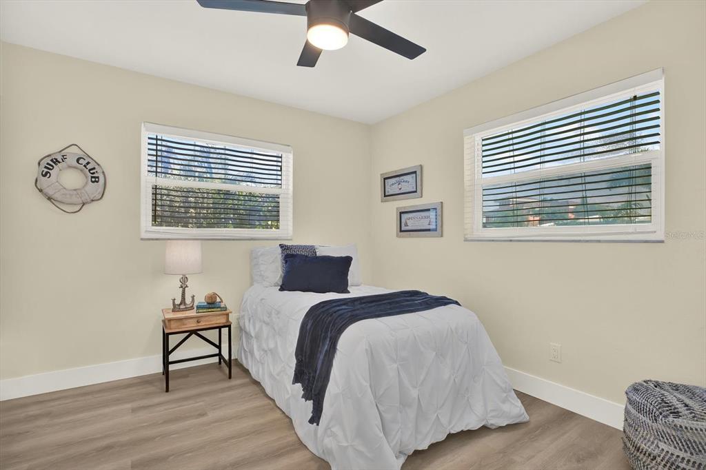 11628 Grove Street Seminole, FL 33772 - Photo 17 of 34