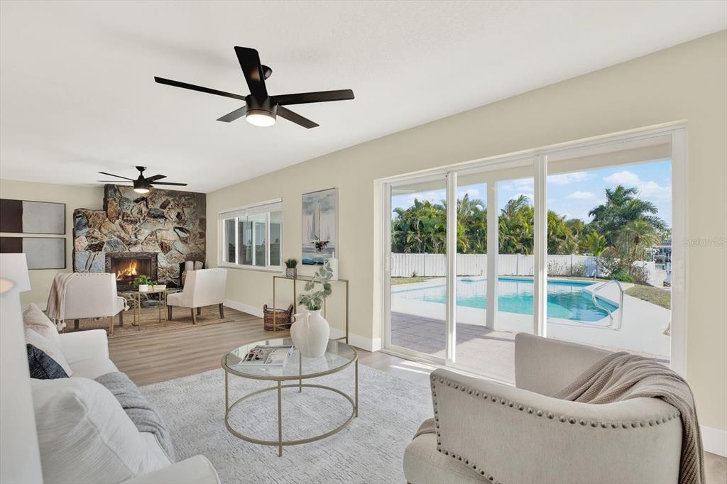 11628 Grove Street Seminole, FL 33772 - Photo 2 of 34