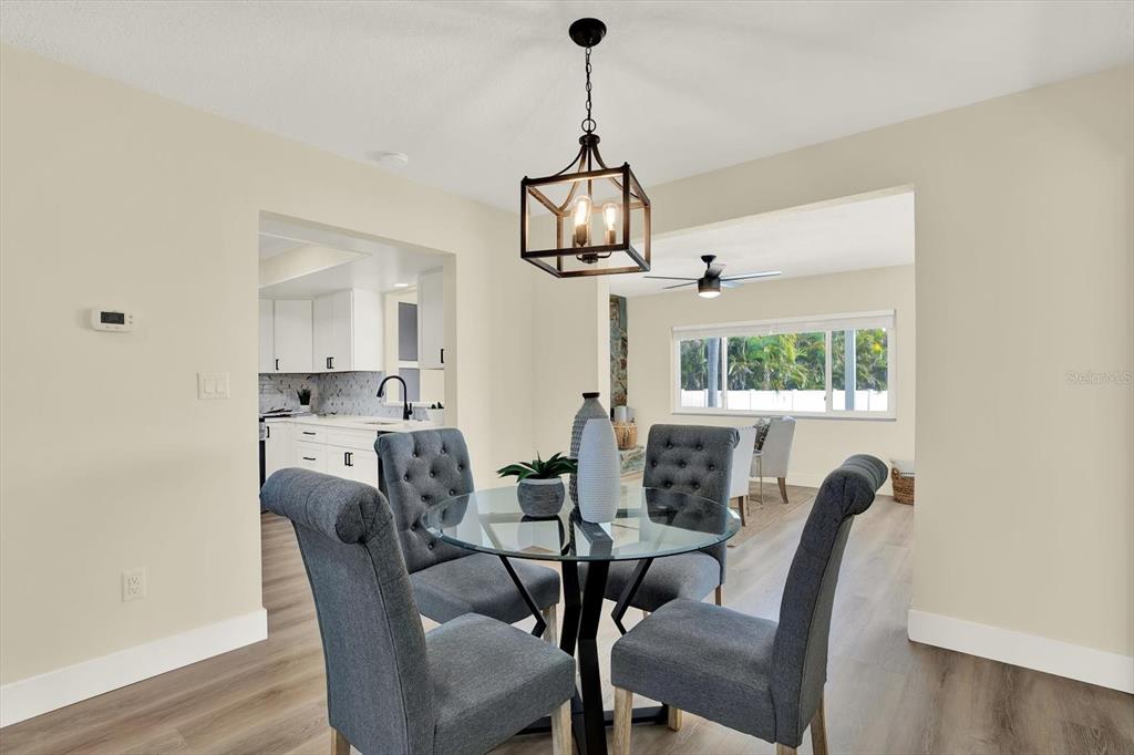 11628 Grove Street Seminole, FL 33772 - Photo 10 of 34