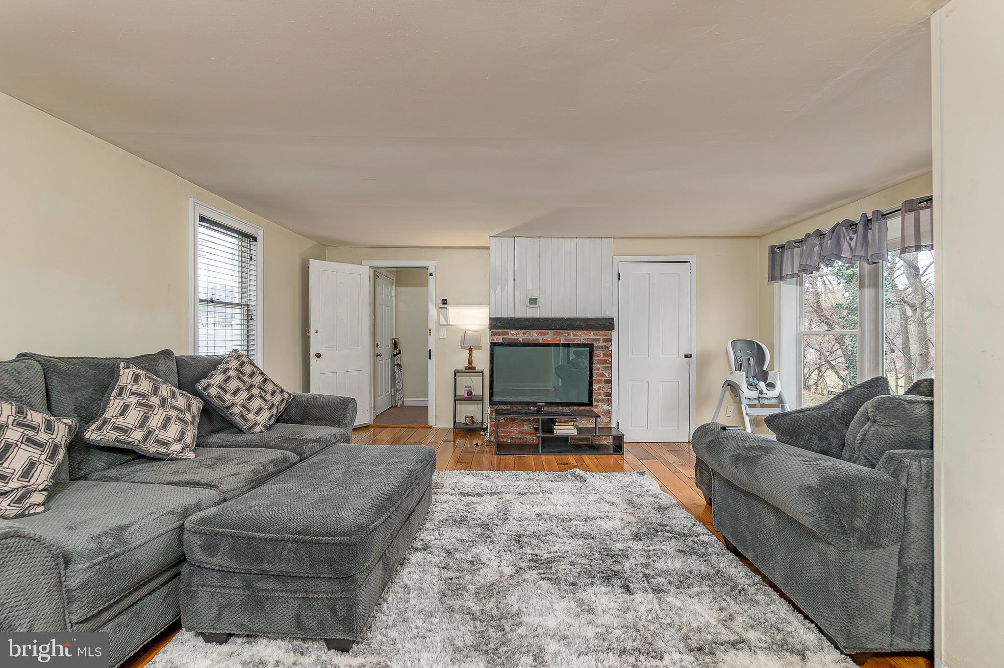 2430 Mount Road Aston, PA 19014 - Photo 3 of 58 Main Level -Living Room