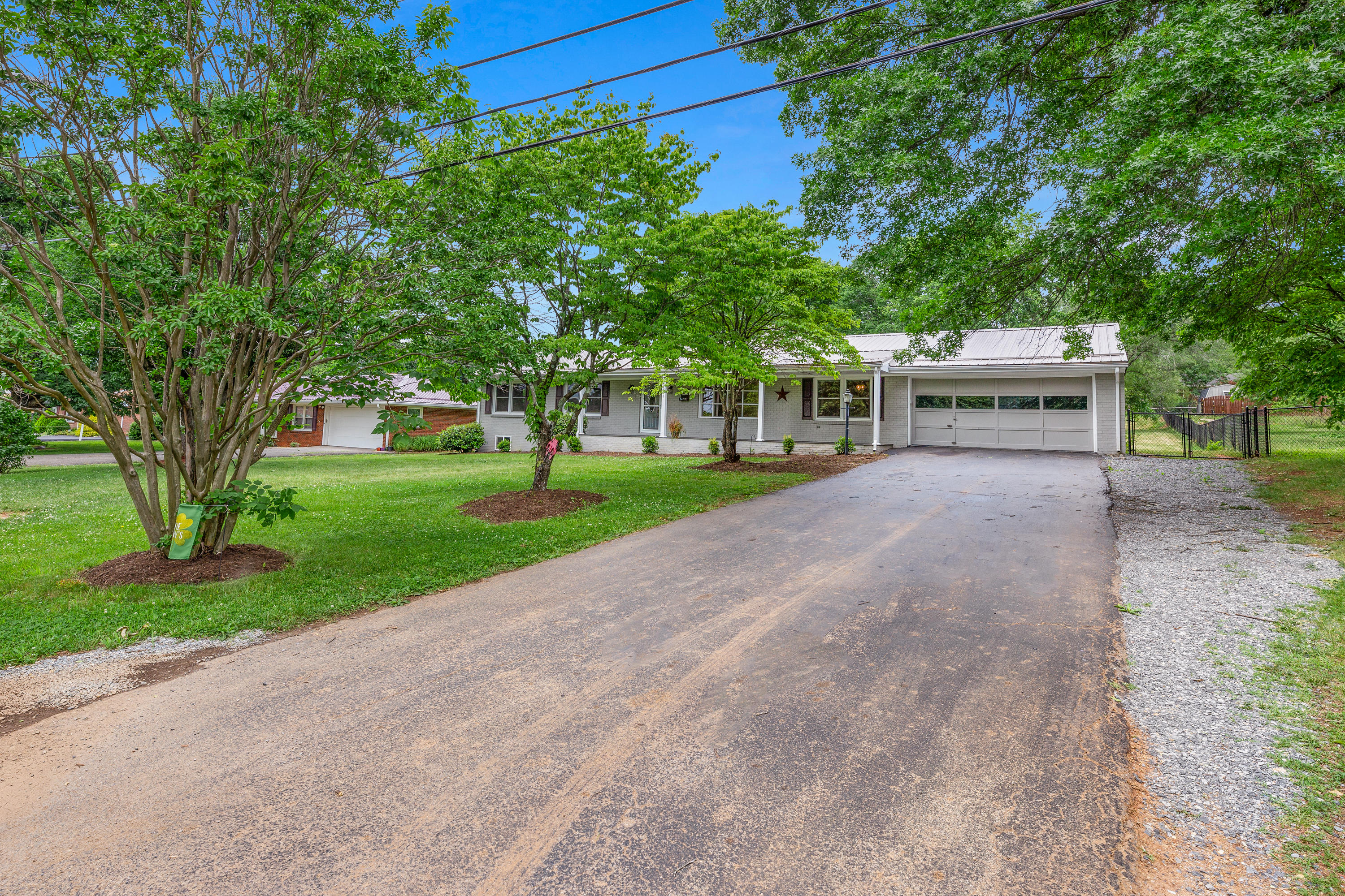 2138 Feather Road Vinton, VA 24179 - Photo 3 of 35 Feather Rd Front