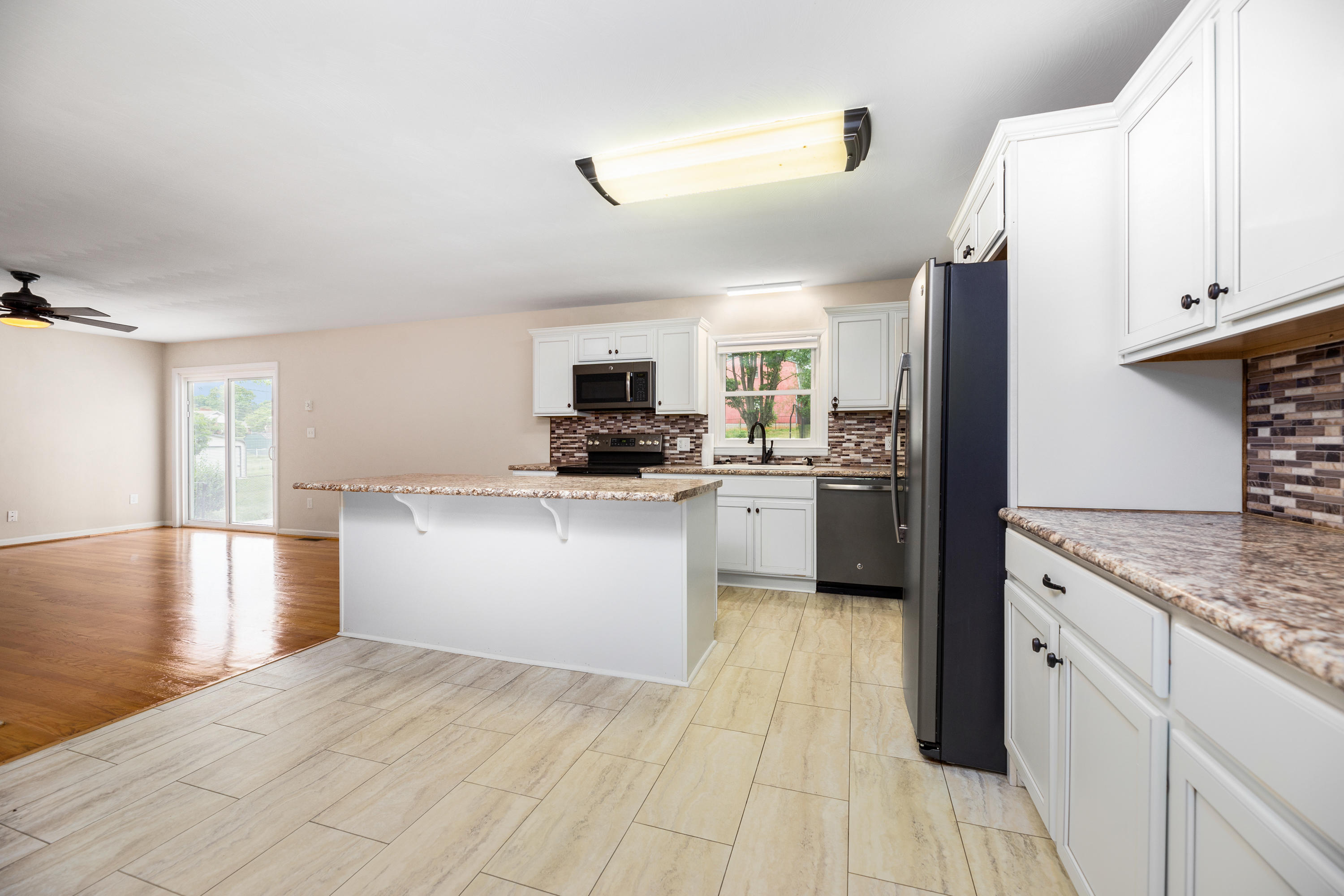 2138 Feather Road Vinton, VA 24179 - Photo 5 of 35 FR Kitchen 1