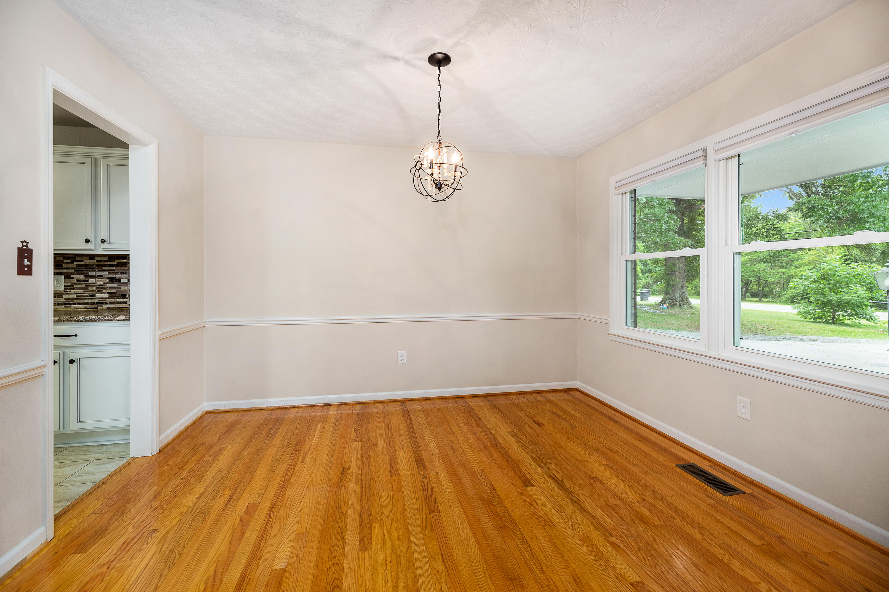 2138 Feather Road Vinton, VA 24179 - Photo 9 of 35 FR Dining Room