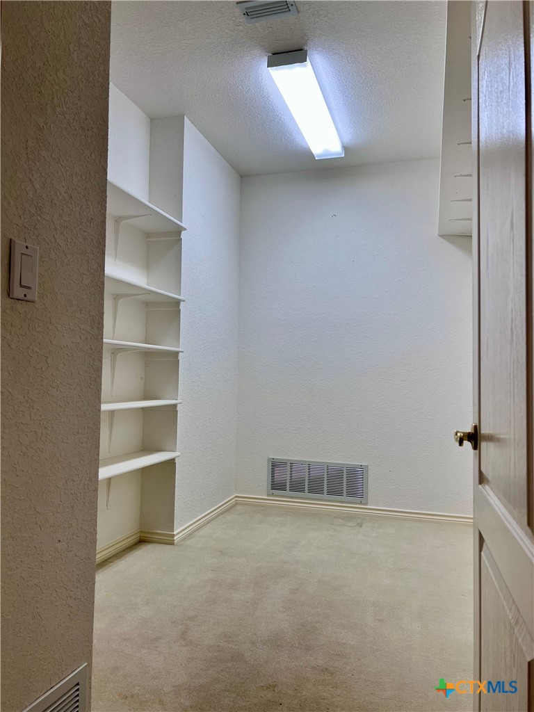 2102 Lakeview Loop Killeen, TX 76543 - Photo 10 of 22