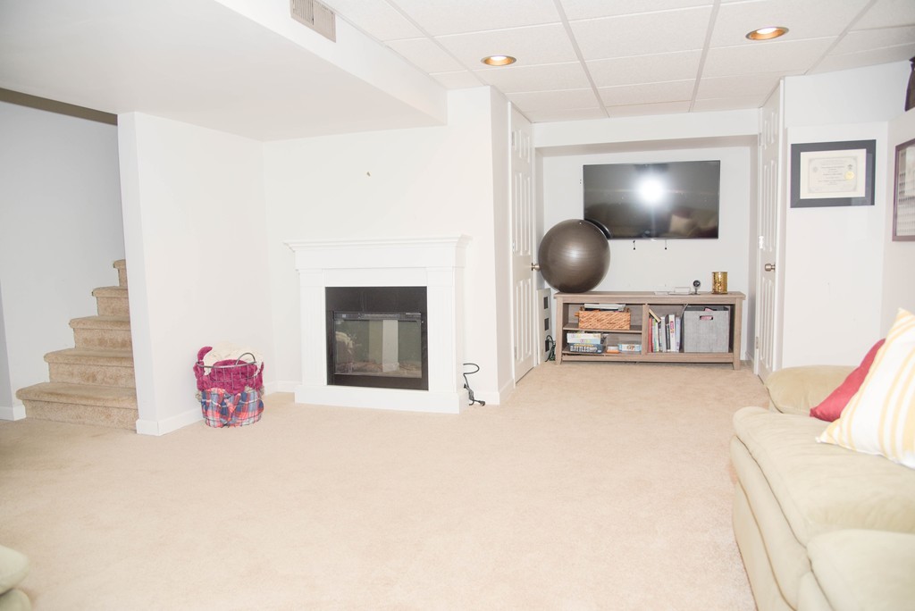 454 Gooseberry Road West Springfield, MA 01089 - Photo 18 of 25 Gallery Image 18