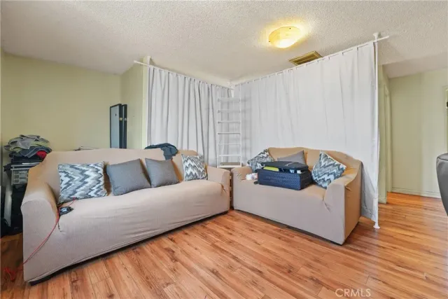 $1,299,999 | 4960 Gambier Street, Los Angeles, CA 90032