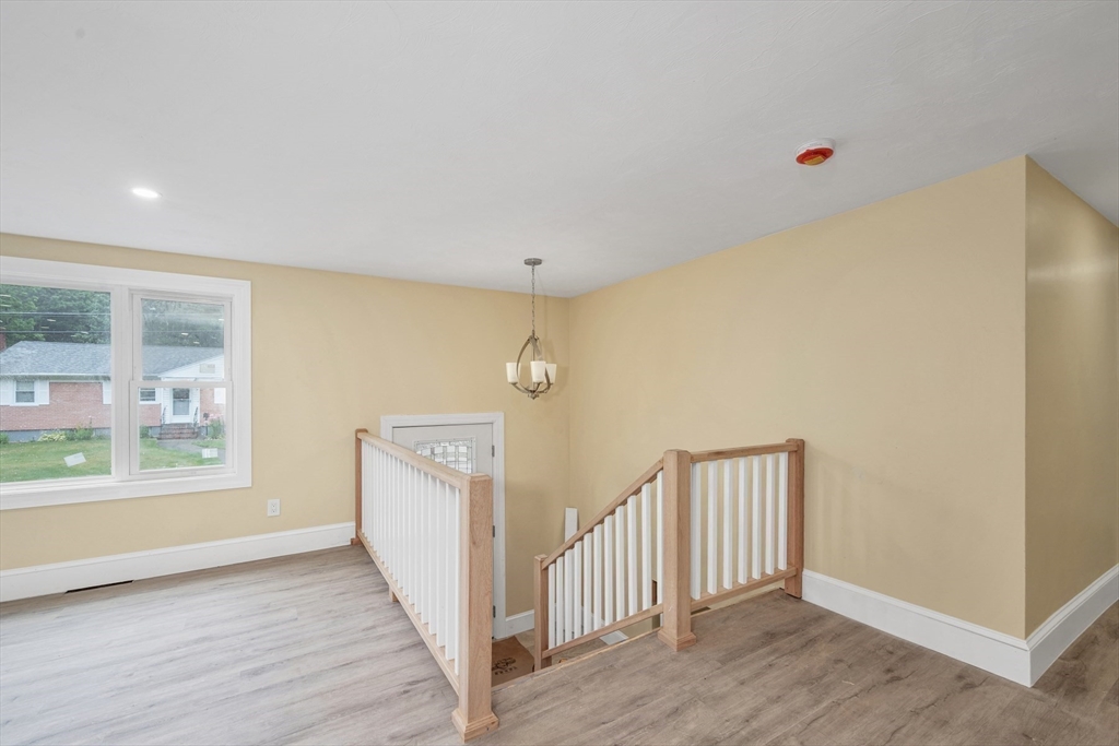 36 Poplar Road Brockton, MA 02301 - Photo 2 of 30