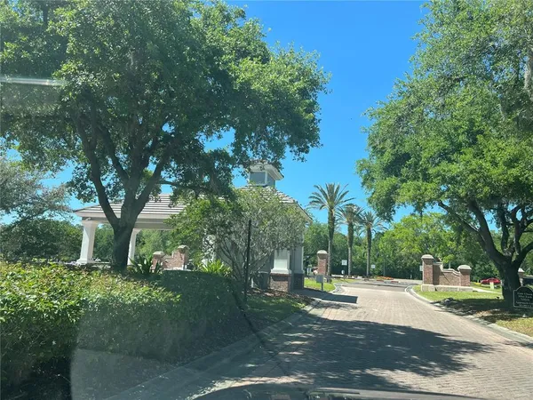 $3,000 | 20027 Heritage Point Drive, Tampa, FL 33647