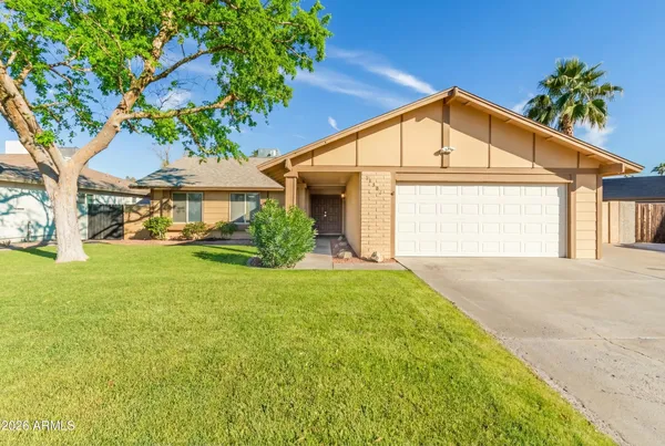 $2,800 | 14237 North 41st Drive, Phoenix, AZ 85053