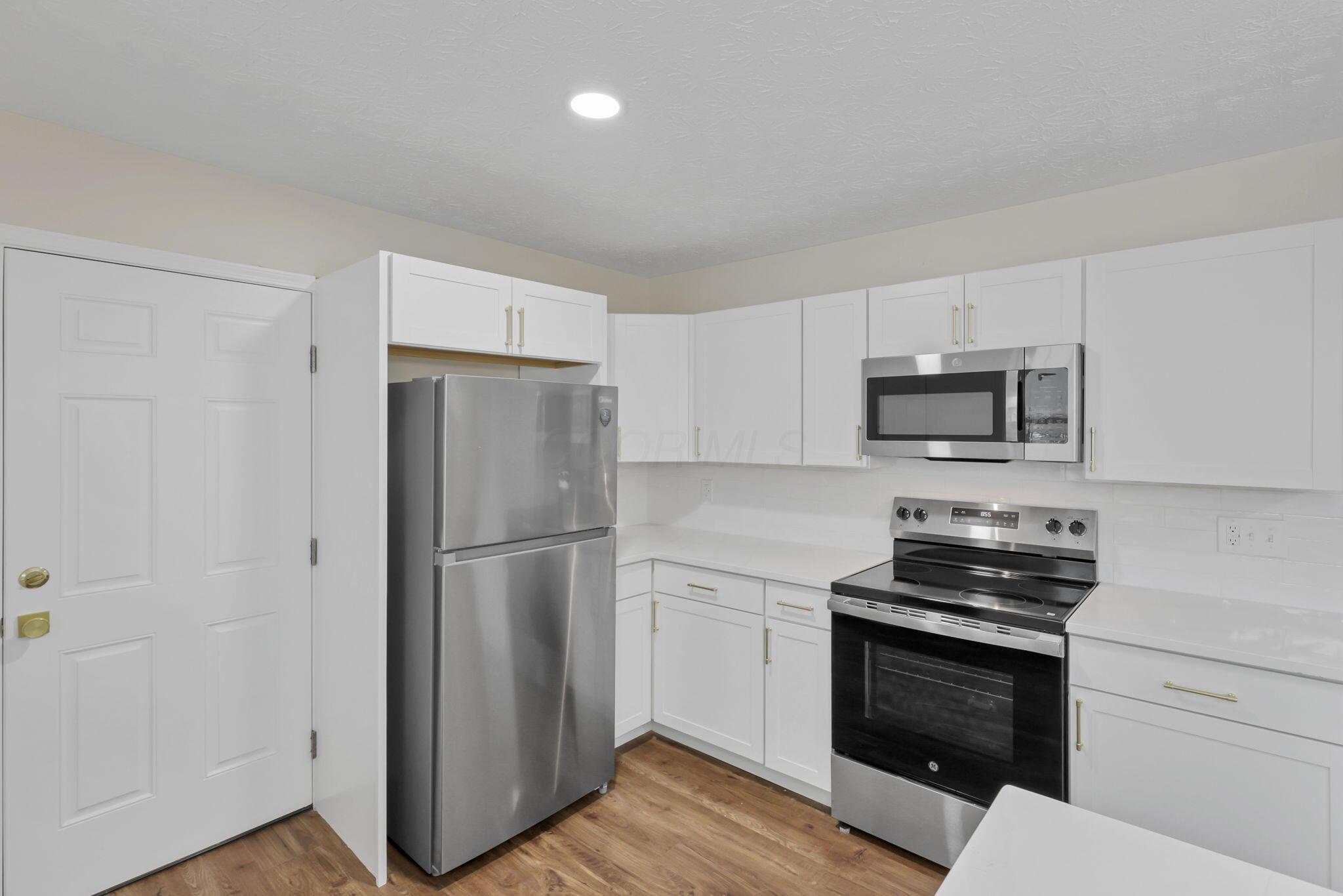 7545 Royalton Road Southwest Lancaster, OH 43130 - Photo 12 of 27 Kitchen