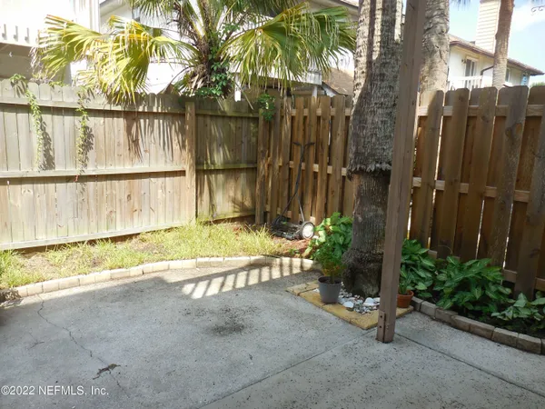 $2,400 | 2074 2nd Street South, Jacksonville Beach, FL 32250