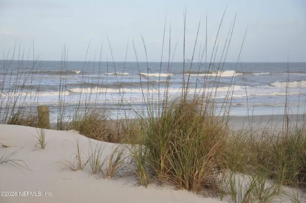 $2,400 | 2074 2nd Street South, Jacksonville Beach, FL 32250