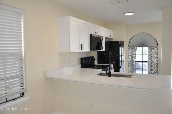 $2,400 | 2074 2nd Street South, Jacksonville Beach, FL 32250