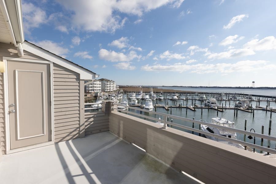 902 Ocean, Unit 906 Cape May, NJ 08204 - Photo 19 of 46 a view of a balcony with city view