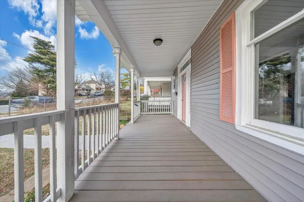 $253,000 | 909 Highland Avenue Southeast, Roanoke, VA 24013