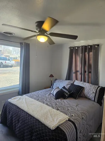 $210,000 | 180 South Saint East, Hagerman, ID 83332