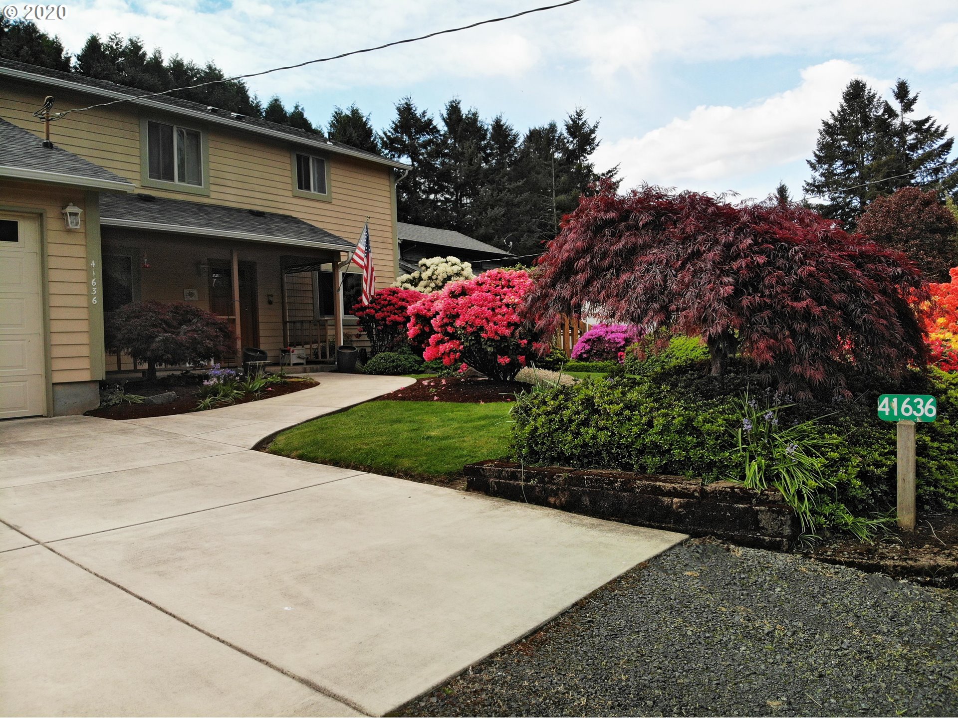41636 Madrone Street Springfield, OR 97478 - Photo 2 of 24 Gallery Image 2