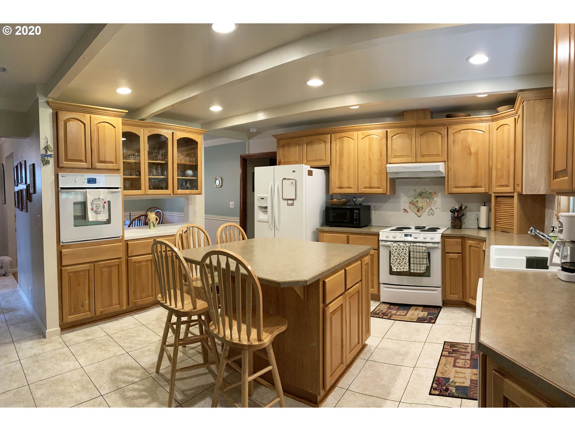 41636 Madrone Street Springfield, OR 97478 - Photo 7 of 24 Gallery Image 7