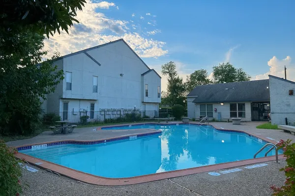 $57,500 | 7303 Gulf Freeway, Unit 903, Houston, TX 77017
