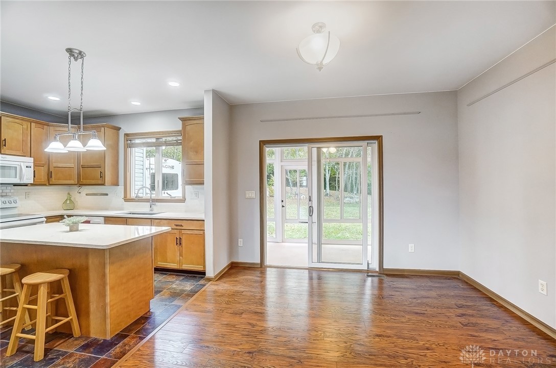655 Brush Row Road Xenia, OH 45385 - Photo 13 of 77