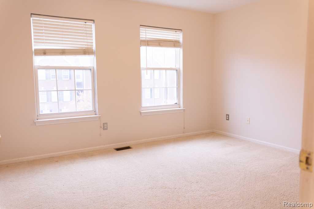 422 Cherry Orchard Road Canton, MI 48188 - Photo 3 of 6 422-cherry-orchard-03.jpg