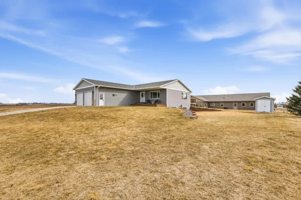 $374,900 | 630 Driftwood Avenue, Watkins, MN 55389