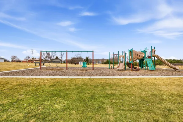 $374,900 | 630 Driftwood Avenue, Watkins, MN 55389