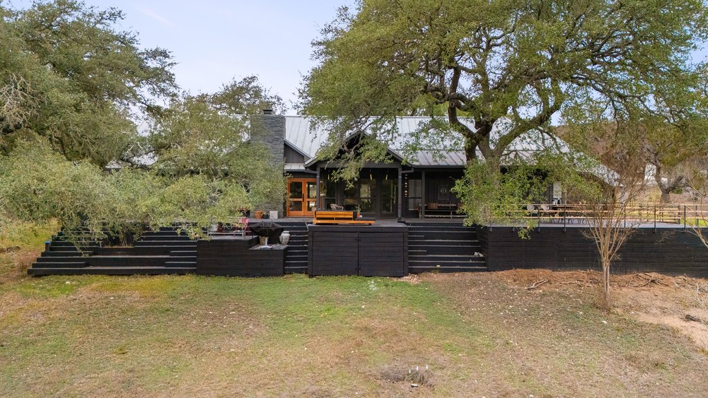 412 Rancho Grande Drive Wimberley, TX 78676 - Photo 33 of 37 View of yard featuring a patio